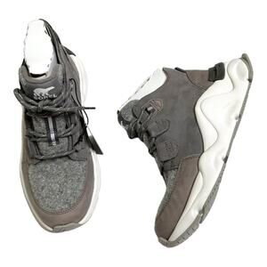 NWT Sorel Kinetic Rnegd Caribou Gray Waterproof Boots Size 7.5